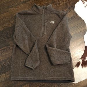Men’s North Face Pullover jacket Large